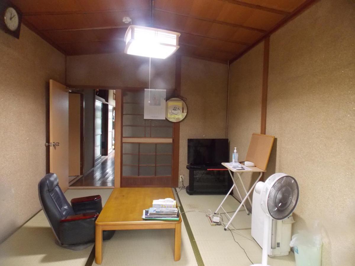 Hojo Suigun Youth Hostel Matsuyama  Exteriör bild