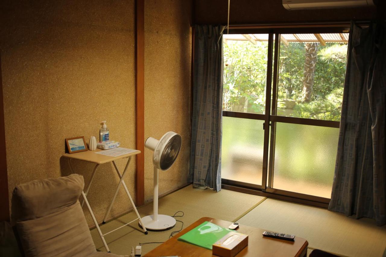 Hojo Suigun Youth Hostel Matsuyama  Exteriör bild