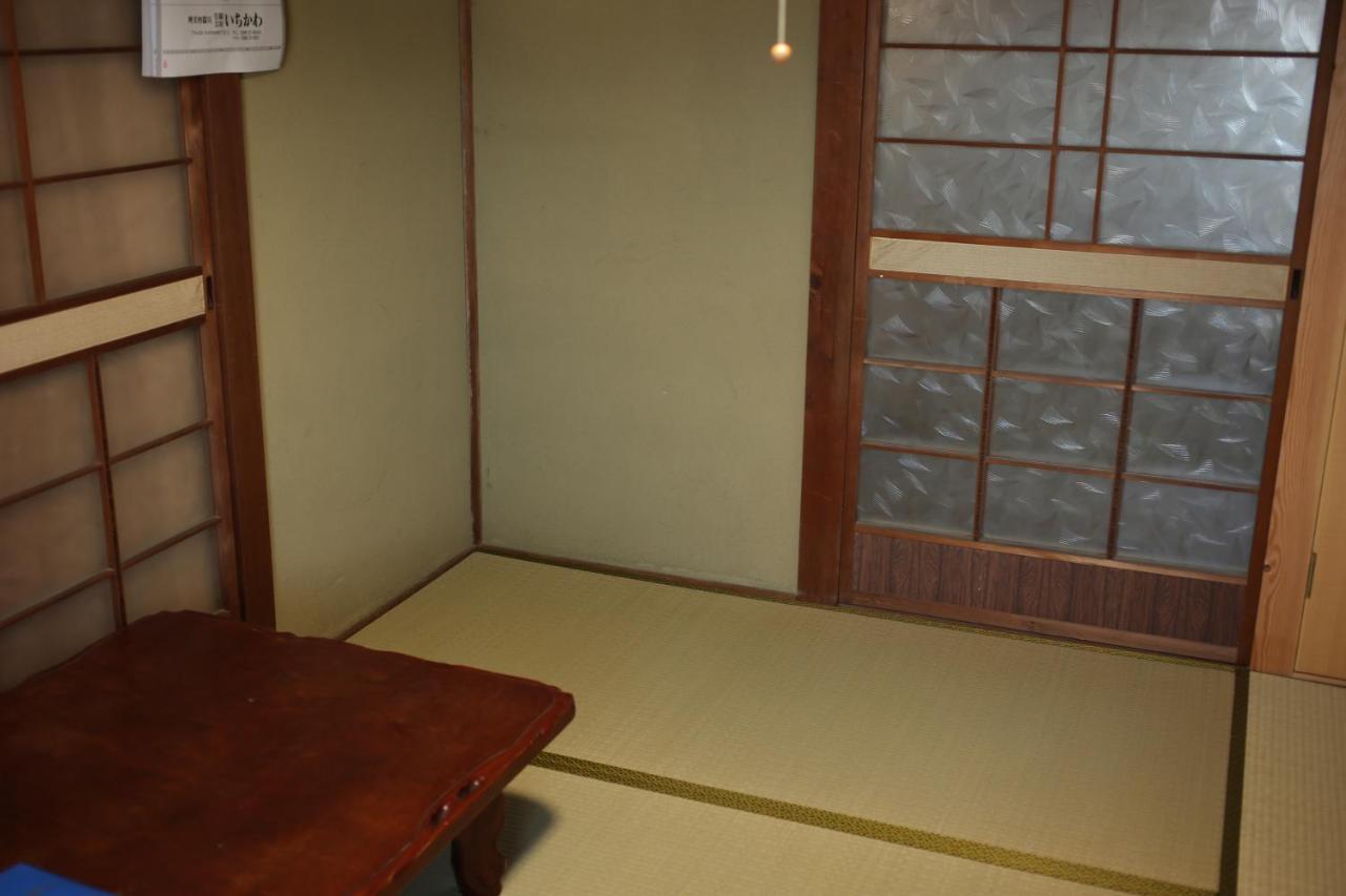 Hojo Suigun Youth Hostel Matsuyama  Exteriör bild