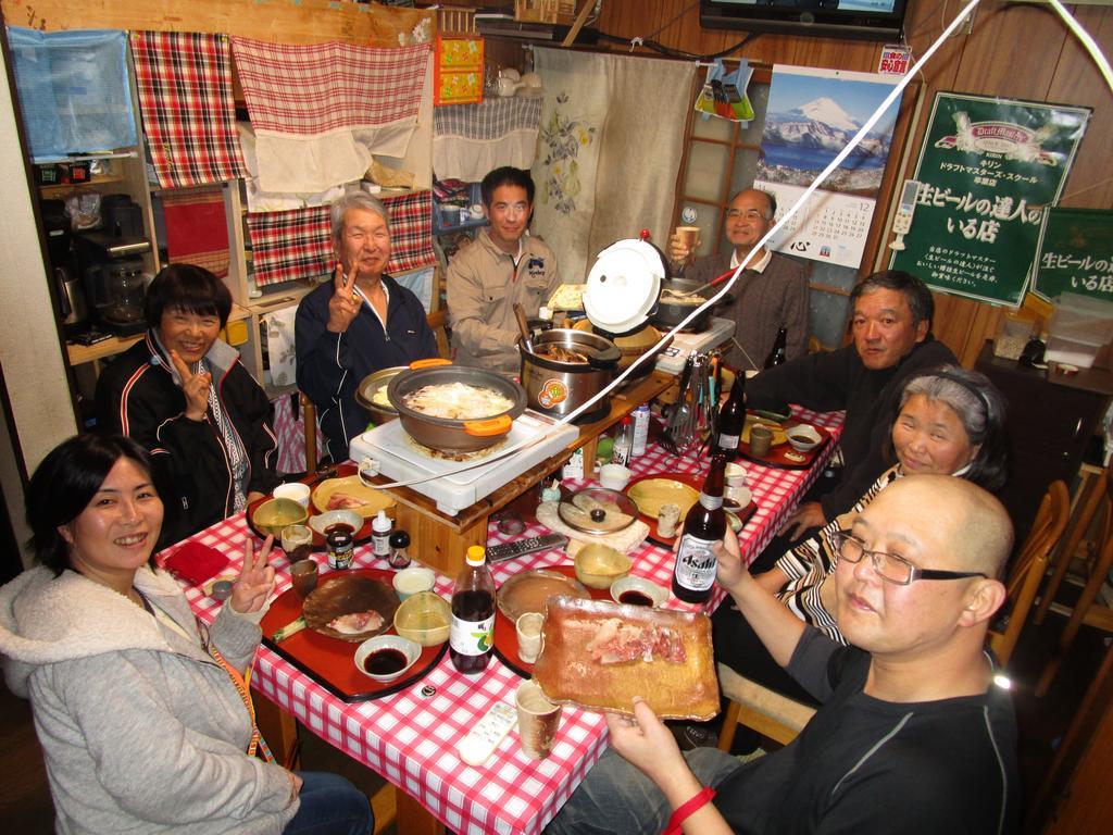 Hojo Suigun Youth Hostel Matsuyama  Exteriör bild